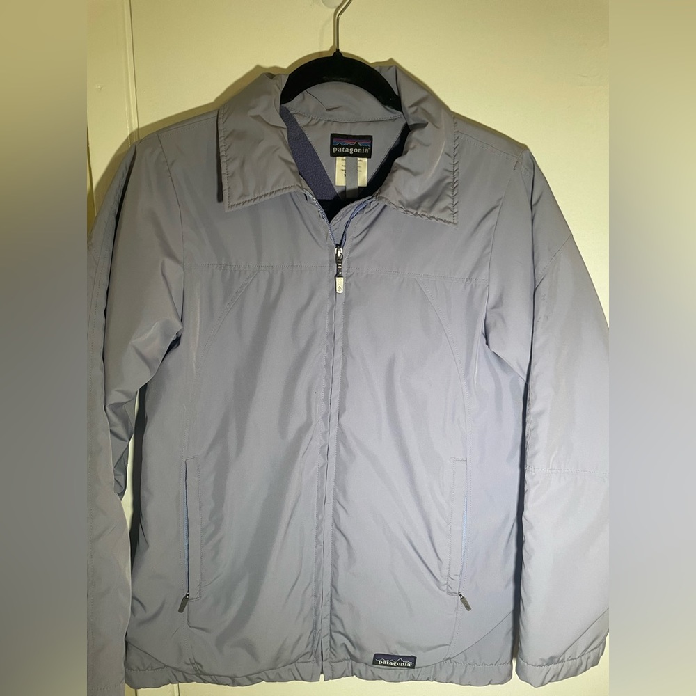 Women's Patagonia nylon jacket with fleece lining